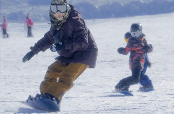 Bumps Burms 公式 湯沢中里スノーリゾート Winter Bumps Burms 公式 湯沢中里スノーリゾート Winter